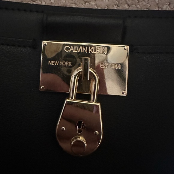 Calvin Klein Camille Organizational Daytona Crossbody - Picture 7 of 8